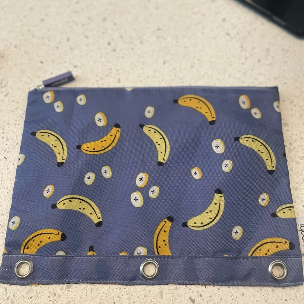 Yoobi Office, periwinkle and Bananas case
